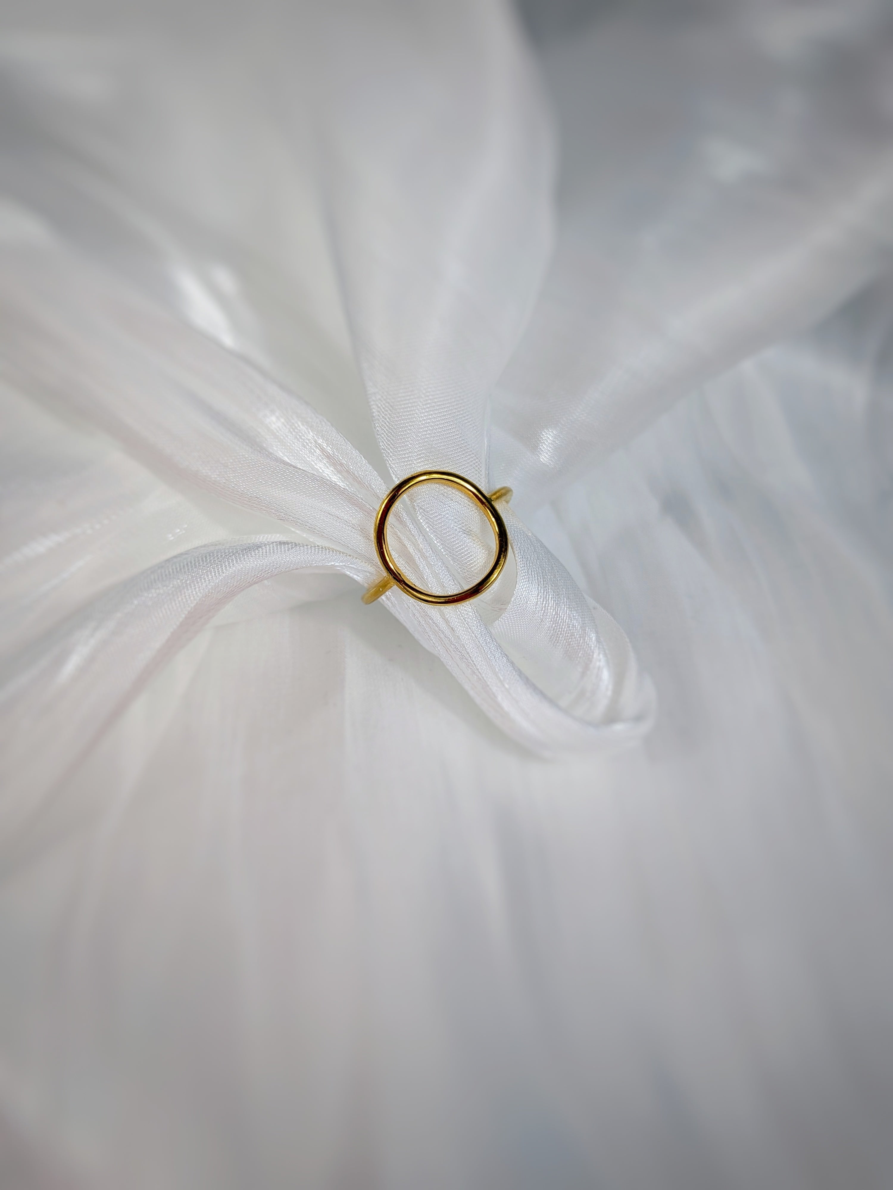 Bague ronde ajourée