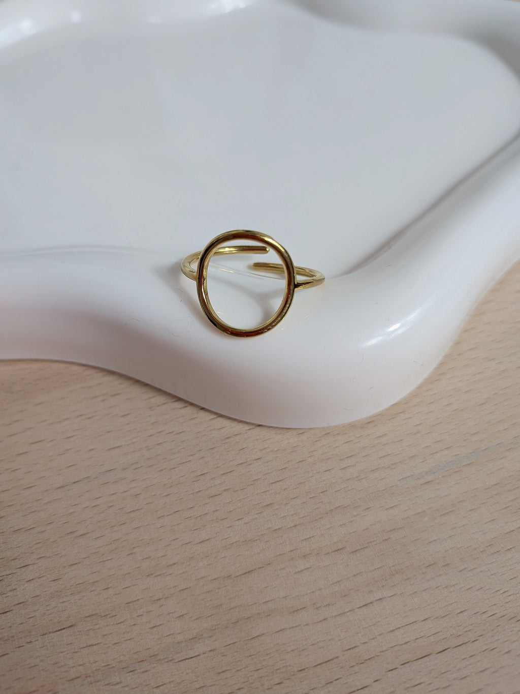 Bague ronde ajourée