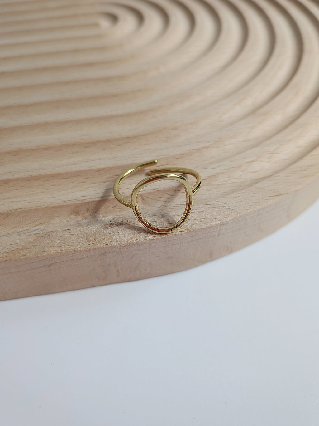 Bague ronde ajourée