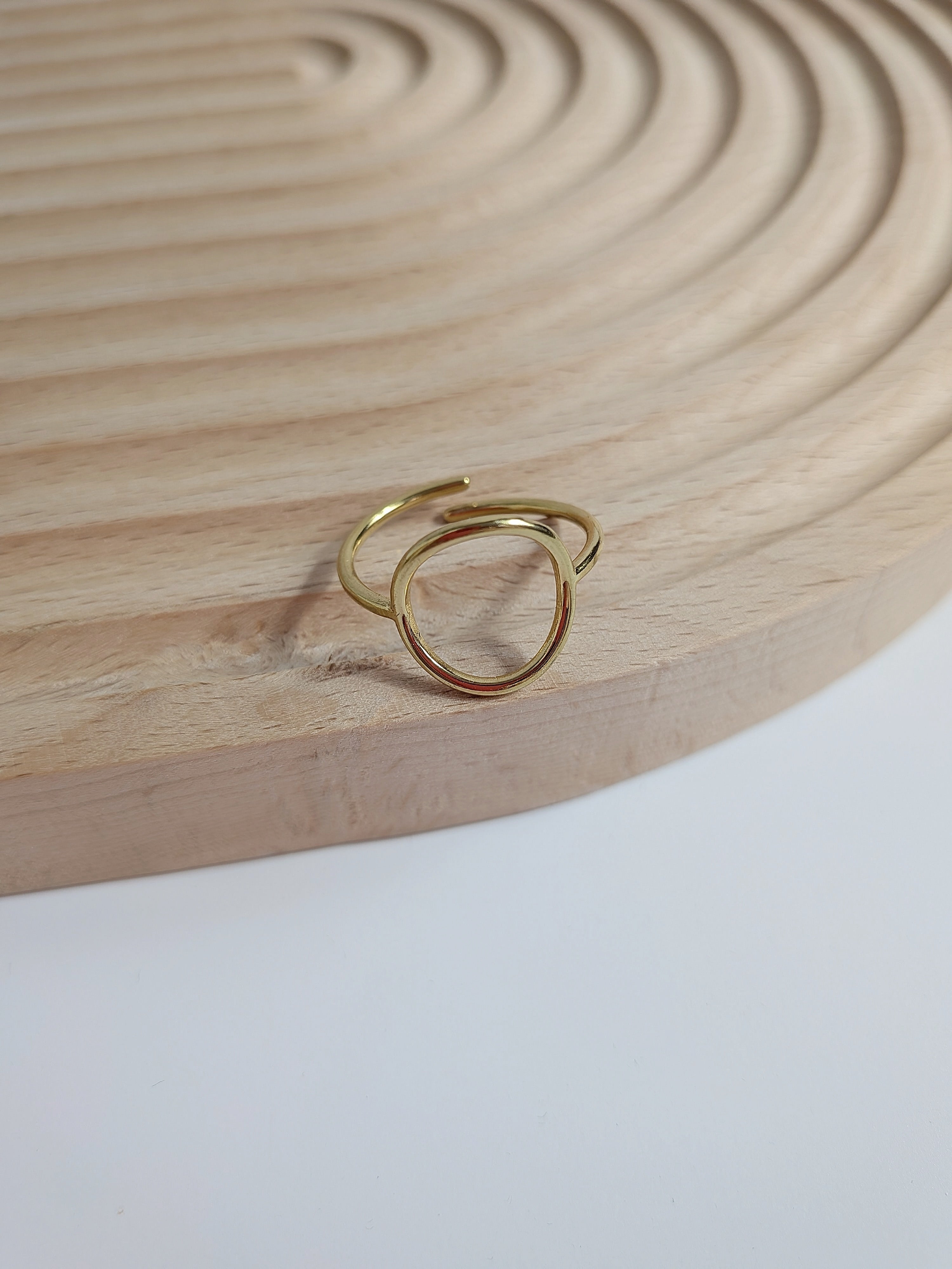 Bague ronde ajourée