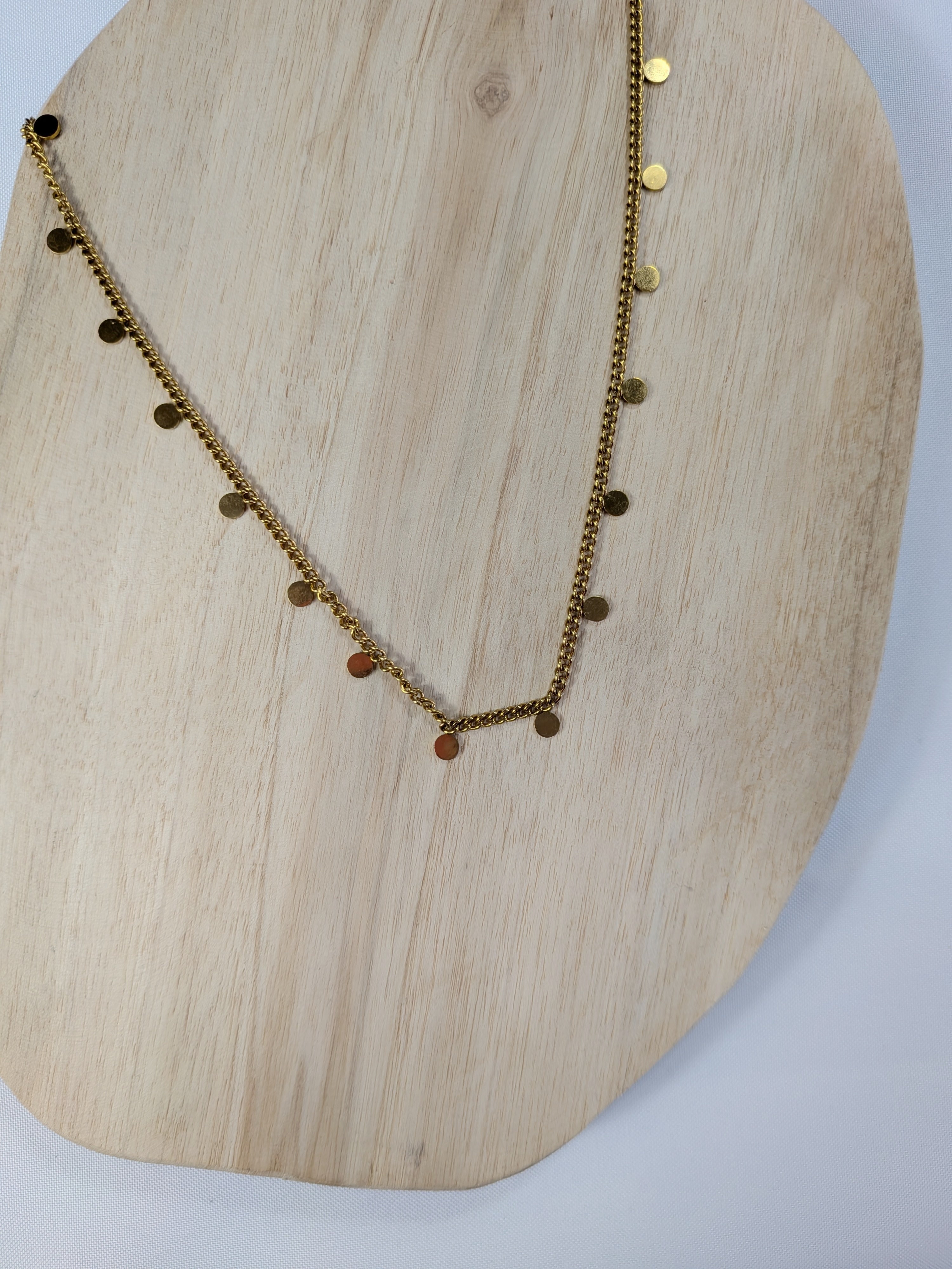 Collier Laura