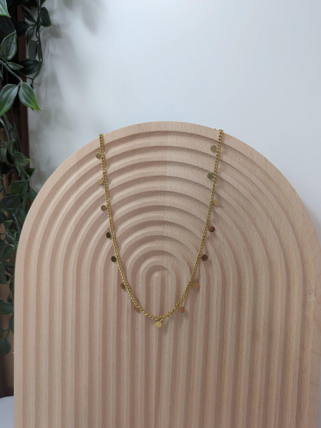 Collier Laura
