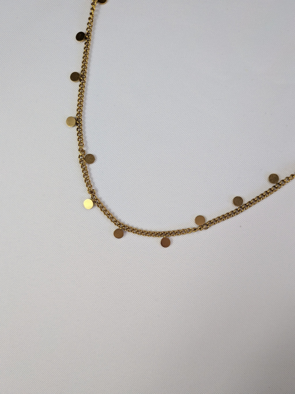Collier Laura